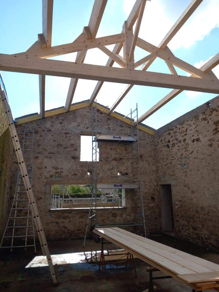 Artisan spécialisé dans le travail du bois